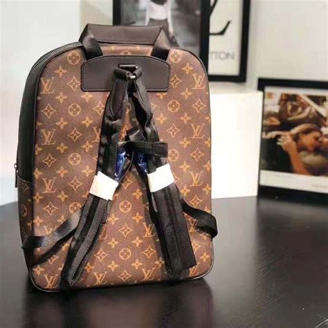 louis vuitton men's backpacks